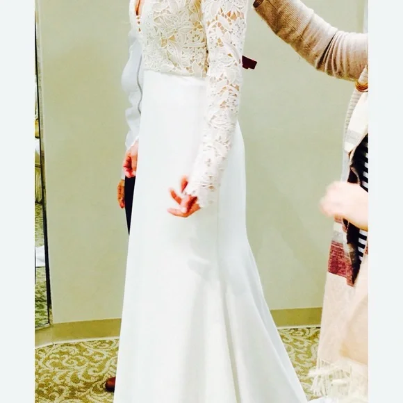 TK DELANEY WEDDING Long Sleeve Lace Dress in size 12 - Picture 7 of 16